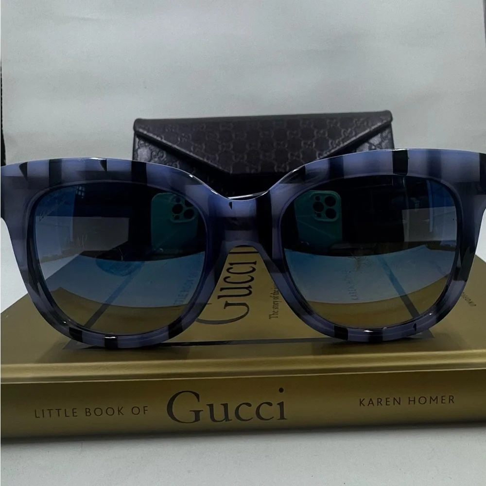 Gucci Black& Blue GUCCI Acetate Sunglasses - Picture 2 of 16